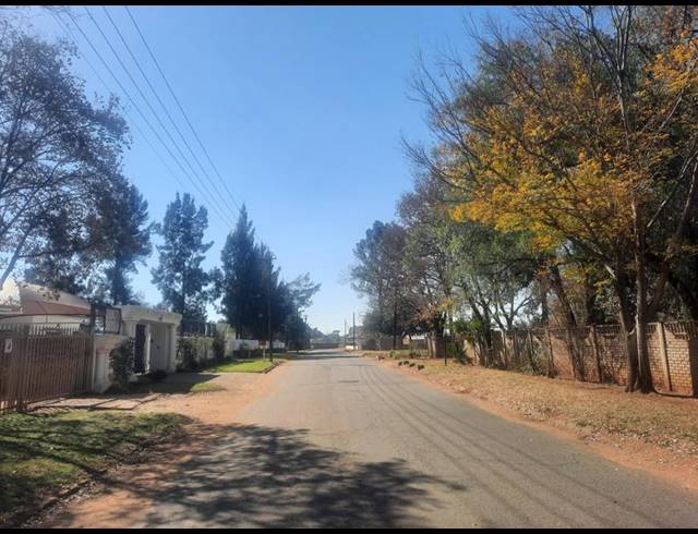 LAND FOR SALE IN KOOKRUS